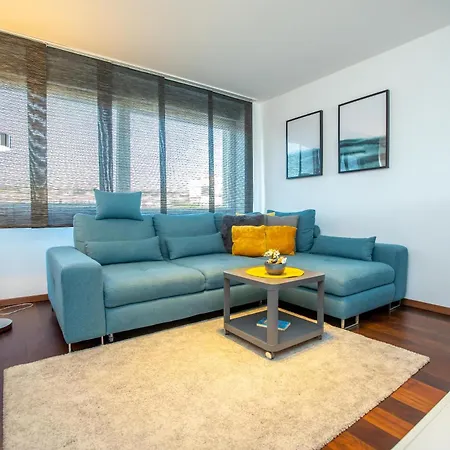 Brnistra Apartamento *